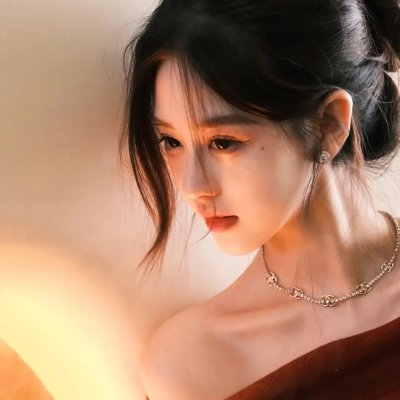 再见已是白月光 海报